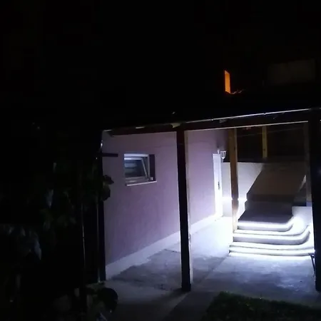 Uzicki-konaci Appartamento Užice