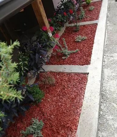 Uzicki-konaci * Užice