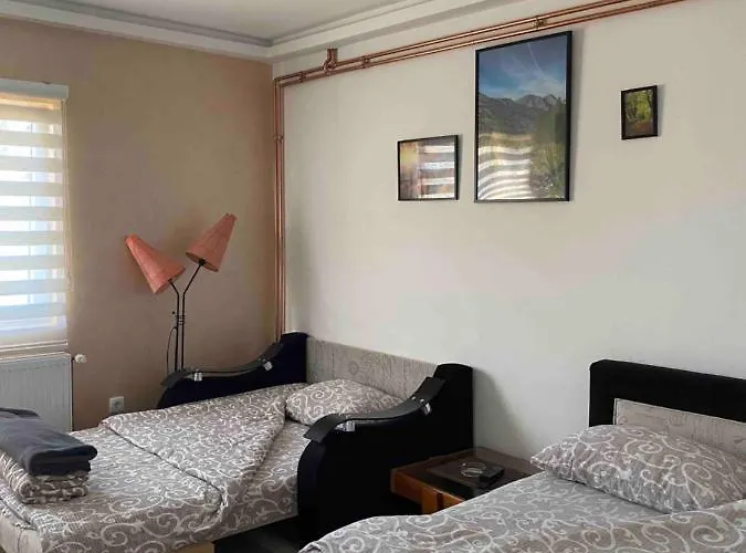 Uzicki-konaci * Užice