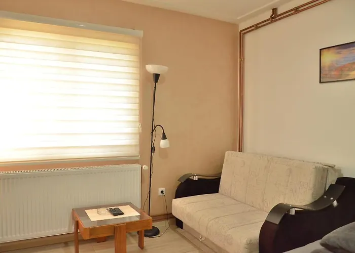 Uzicki-konaci * Užice